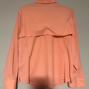 Woman’s Columbia shirt